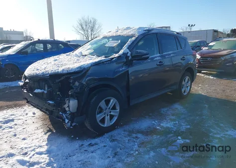 2014 Toyota Rav4 Xle z USA, uszkodzony, nr VIN JTMWFREV3EJ002084